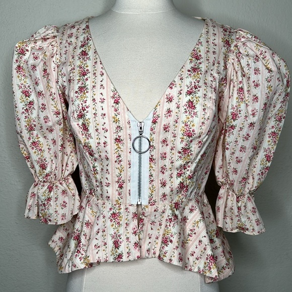 NWOT Revolve Petersyn Mimi Zip Peplum Top Beige Pink Sz Small  Cottage Victorian - Picture 4 of 16